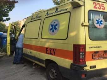 Τραγωδία στη Λούτσα: Αυτοκίνητο έπεσε σε πεζούς, ένας νεκρός και δύο τραυματίες