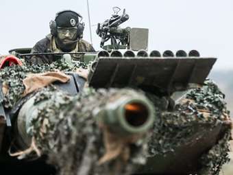 Η Γερμανία οδεύει σε ρεκόρ εξαγωγών στρατιωτικού υλικού φέτος