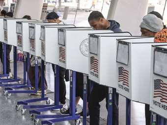 Facebook, X και TikTok δεν αντικατοπτρίζουν αυτό που θέλουν οι πραγματικοί ψηφοφόροι