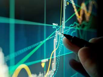 Ανοδικό κλίμα στα ευρωχρηματιστήρια, παρά το "βαρίδι" της πολιτικής κρίσης στη Γαλλία - Άλμα 21% η Topdanmark