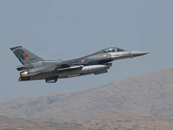 Παραβιάσεις από τουρκικά F-16 στο Αιγαίο την Πρωτοχρονιά