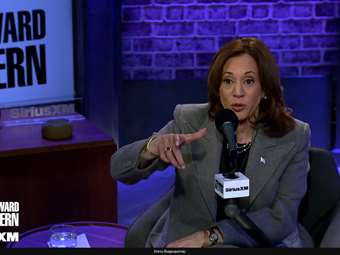 Η Καμάλα Χάρις βλέπει F1 και αποκαλύπτει τον αγαπημένο της οδηγό