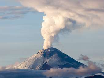 Ιαπωνία: Εξερράγη το ηφαίστειο Σακουρατζίμα στην Ιαπωνία - Ακυρώθηκαν πτήσεις λόγω της ηφαιστειακής τέφρας