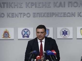 Σύσκεψη στην Πολιτική Προστασία με τους ιδιοκτήτες μηχανημάτων - Τι θα γίνει σε περίπτωση βαριάς χιονόπτωσης στην Αττική