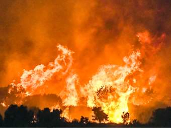 Εγκύκλιος του υπ. Υγείας με οδηγίες για τις περιοχές που επλήγησαν από τις πυρκαγιές