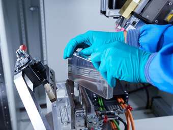 Αυτοκίνητο: Νέες τεχνολογίες συντομεύουν τη φόρτιση των μπαταριών στα 4,5 λεπτά και αυξάνουν τις αυτονομία