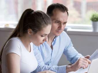 Εύκολη πρόσβαση σε στεγαστικά, αύξηση επιτοκίων και ακριβότερες κατοικίες βλέπουν τα νοικοκυριά