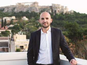 Dialectica: Όταν η τεχνητή νοημοσύνη δεν αρκεί