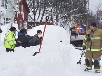 Καναδάς: Χιλιάδες νοικοκυριά χωρίς ηλεκτρικό ρεύμα λόγω χιονοθύελλας στο Οντάριο