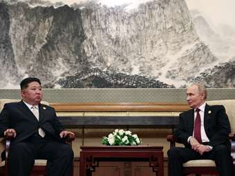 Κιμ Γιονγκ Ουν: "Θα κάνουμε ό,τι μπορούμε για να βοηθήσουμε τη Ρωσία" - Συνάντηση με Πούτιν στο Πεκίνο