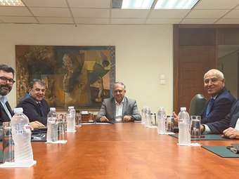 Συνάντηση Τάκη Θεοδωρικάκου με ΕΒΕΠ για εμπόριο, βιομηχανία και ναυτιλιακές υπηρεσίες