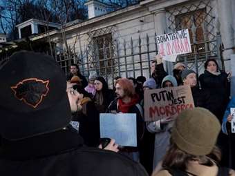 Διαδηλώσεις Ρώσων αντιφρονούντων σε Πολωνία, Γερμανία και Λιθουανία για τον Ναβάλνι