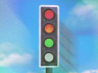 Ο λόγος που μπορεί να δούμε τέταρτο χρώμα στα φανάρια-τι δήλωσε ειδικός επιστήμονας