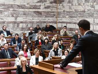 Ραγδαίες εξελίξεις σε ΣΥΡΙΖΑ: Γεροβασίλη "πυροβολεί" Κασσελάκη- Η Τζάκρη την χαρακτηρίζει... "αρχηγίσκο"