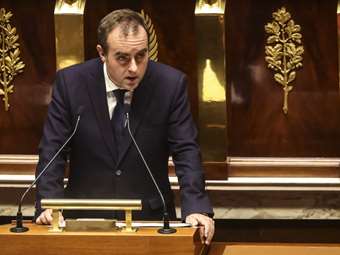 Λεκορνί: Αναστολή της μεταρρύθμισης του συνταξιοδοτικού μέχρι τις προεδρικές εκλογές του 2027