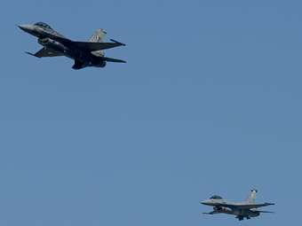 Πολωνία: F-16 επιτηρούν τον εθνικό εναέριο χώρο στη διάρκεια της πυραυλικής επίθεσης της Ρωσίας στην Ουκρανία