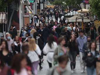 ΙΟΒΕ: Ήπια βελτίωση του οικονομικού κλίματος στην Ελλάδα τον Μάρτιο, κυρίως λόγω βιομηχανίας