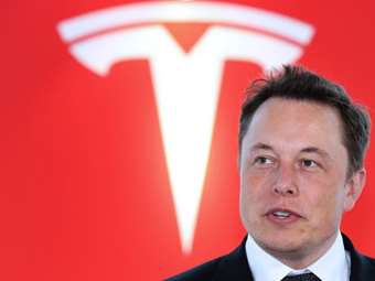 Tesla: Φήμες για παρουσιάση τριών νέων μοντέλων