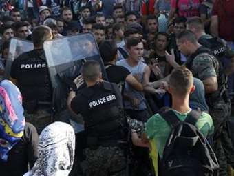 Σκόπια: Χιλιάδες διαδηλωτές διαμαρτυρήθηκαν κατά της διαφθοράς