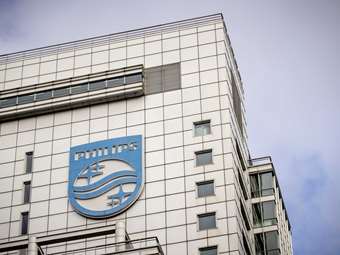 Philips: Ανάκαμψη στις προβλέψεις κερδοφορίας, παρά την εμπορική σύγκρουση