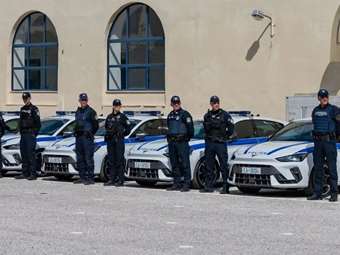 Η Ελληνική Αστυνομία πήρε περιπολικά 300 ίππων