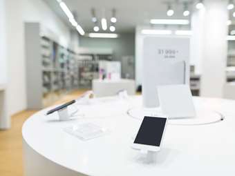 Η έκπληξη στα ηλεκτρικά: Το φυσικό κατάστημα "νικά" το e-shop - Ποιες συσκευές βγήκαν από την πρίζα