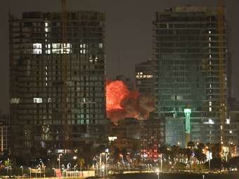 Αισιοδοξεί ο Τραμπ ενώ ο πόλεμος Ισραήλ-Ιράν συνεχίζεται