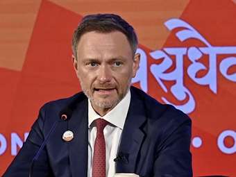 Ο Γερμανός υπουργός Οικονομικών Λίντνερ επισκέπτεται το Κίεβο