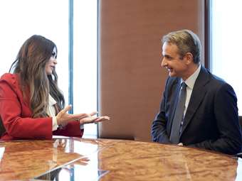 Συνάντηση Κίμπερλι Γκίλφοϊλ με τον Κ. Μητσοτάκη την Τετάρτη στο Μέγαρο Μαξίμου