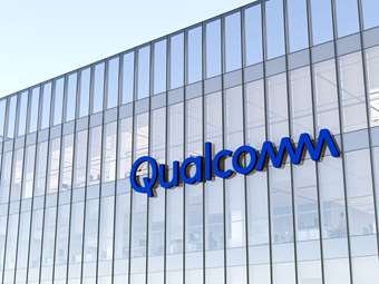 Qualcomm: Καλύτερα των εκτιμήσεων τα τριμηνιαία αποτελέσματα