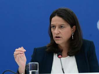 Labour Min Kerameus: Transparent, οbjective system for minimum wage set to begin in 2028