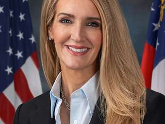 ΗΠΑ: Την πρώην γερουσιαστή Κέλι Λόφλερ θα προτείνει για υπουργό Γεωργίας ο Τραμπ