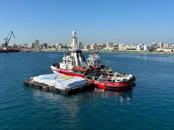 Δεύτερο πλοίο με ανθρωπιστική βοήθεια για τη Γάζα αναχωρεί από το λιμάνι της Λάρνακας
