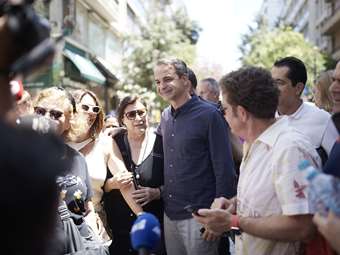 Γερμανικός Τύπος: "Δεξιά στροφή στην Ελλάδα"