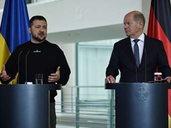 Τηλεφωνική επικοινωνία είχαν Ζελένσκι - Σολτς