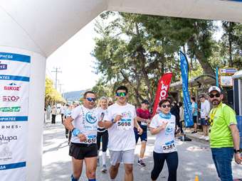 Με μεγάλη επιτυχία και ρεκόρ συμμετοχής για ακόμα μια χρονιά διεξήχθη ο 9ος Αγώνας Δρόμου Πόλης Παπάγου-Χολαργού "Τρέχουμε για τον αυτισμό"