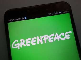 Καναδάς: Έφοδος ακτιβιστών της Greenpeace στο γραφείο της υπουργού Οικονομικών