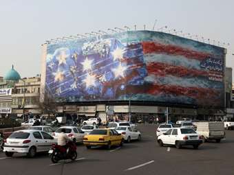 CNN:  Πώς θα απαντήσει το Ιράν σε μια αμερικανική επίθεση - "Πληγωμένο αλλά ακόμα επικίνδυνο"