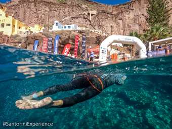 Με πάνω από 3.500 συμμετοχές από 40 χώρες και 4 ηπείρους ολοκληρώθηκε το Santorini Experience 2025