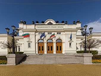 Βουλγαρία: Η κυβέρνηση Ζελιάσκοφ επιβίωσε της πρότασης μομφής