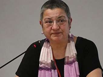 Σε φυλάκιση σχεδόν τριών ετών καταδικάστηκε η πρόεδρος του Ιατρικού Συλλόγου Τουρκίας για προπαγάνδα υπέρ ΡΚΚ