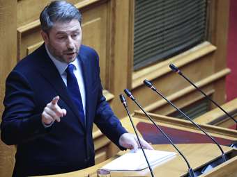 Androulakis criticises government on lack of transparency