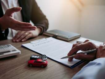 Ασφαλιστικές: Πώς διαμορφώνεται ο χάρτης της παραγωγής ασφαλίστρων - Περισσότερα συμβόλαια, λιγότερα έσοδα