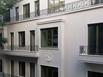 Το πάρκινγκ "φιλέτο" στο Σύνταγμα που διεκδικούν τα ξενοδοχεία της ΛΑΜΨΑ