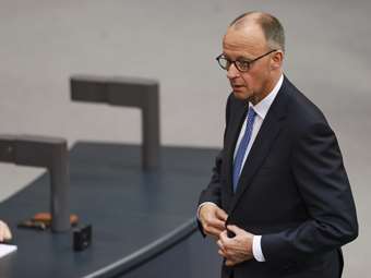 Βερολίνο: Να σιγήσουν τα όπλα και μετά διαπραγματεύσεις