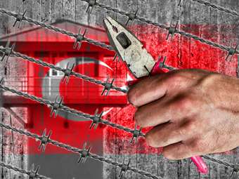 Η ΕΕ καλεί την Τουρκία να προβεί σε έρευνες για κακοποιήσεις και αναγκαστικές επαναπροωθήσεις μεταναστών