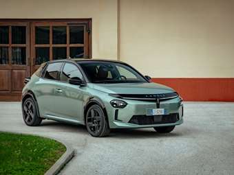 Lancia Ypsilon: Ακόμη μεγαλύτερη αυτονομία για την ηλεκτρική