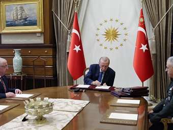 Τουρκικά ΜΜΕ: Η Ελλάδα φοβήθηκε για συμφωνία θαλασσίων συνόρων Τουρκίας-Συρίας αλλά δεν πήρε από την ΕΕ ό,τι ήθελε