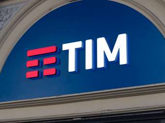 Telecom Italia: Ενέκρινε την προσφορά της KKR ύψους €20 δισ. - Αντιδρά η μεγαλομέτοχος Vivendi
