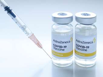 AstraZeneca: Τι λένε οι ειδικοί για όσους έκαναν το εμβόλιο του κορονοϊού - Γιατί το απέσυρε η εταιρεία